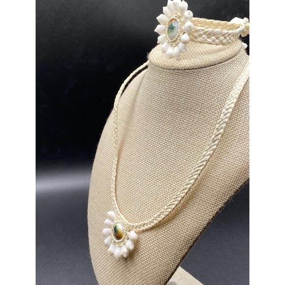 OPERCULUM EYE Shell Shiva Necklace and Bracelet Set - Picture 3 of 4